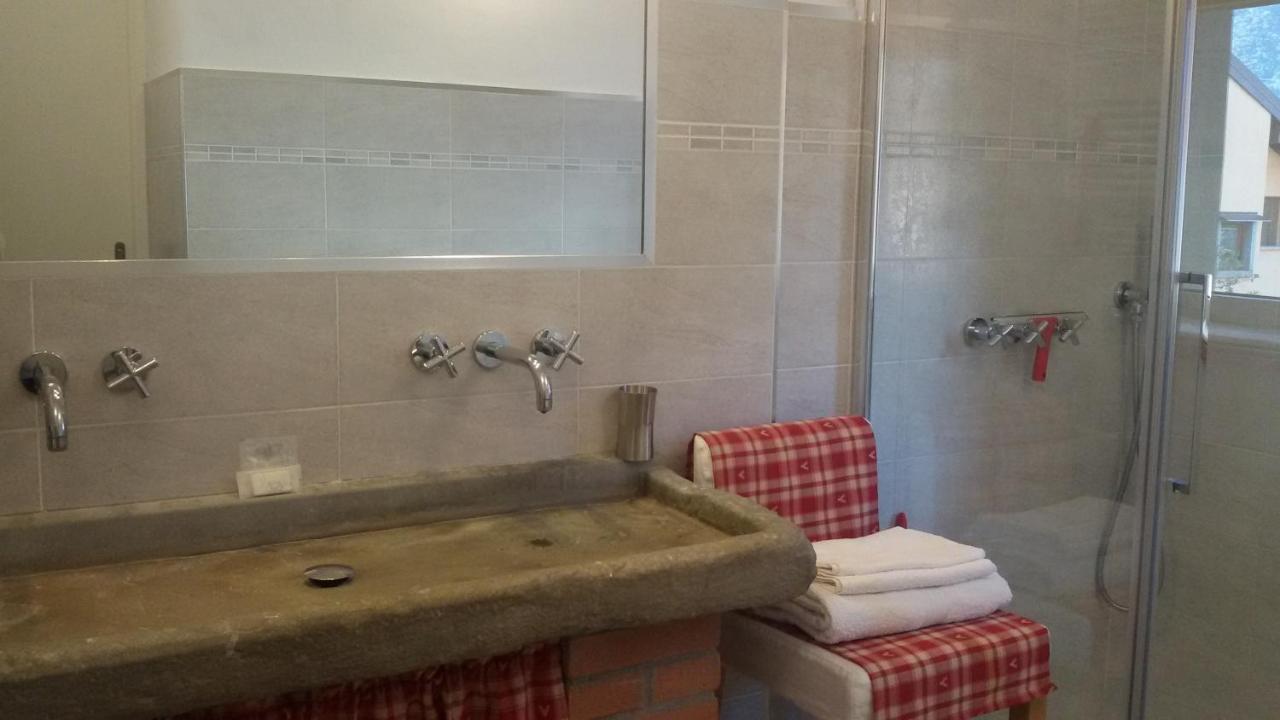 Bed and Breakfast Catif Ladru Cerveno Exterior foto